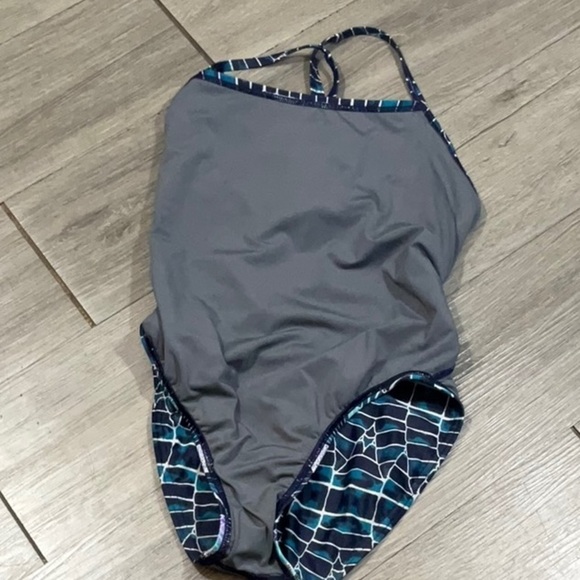 Speedo “Mosaic Maze” Relay Back Power Flex One-Piece Swimsuit size 10 - Picture 9 of 9